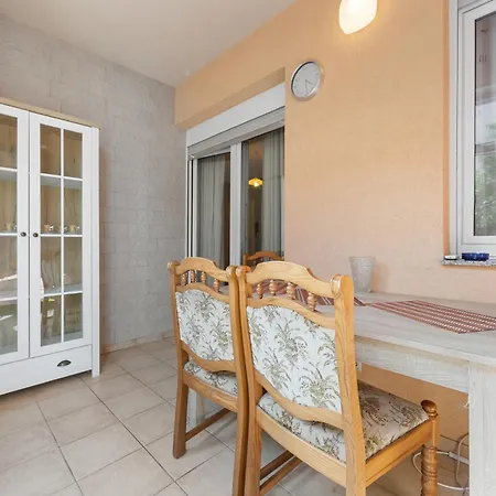 Apartman Mato 2 Prizemlje